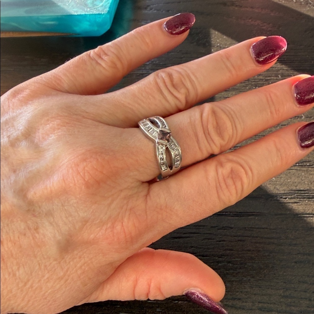 Elegant Silver Women's Ring
